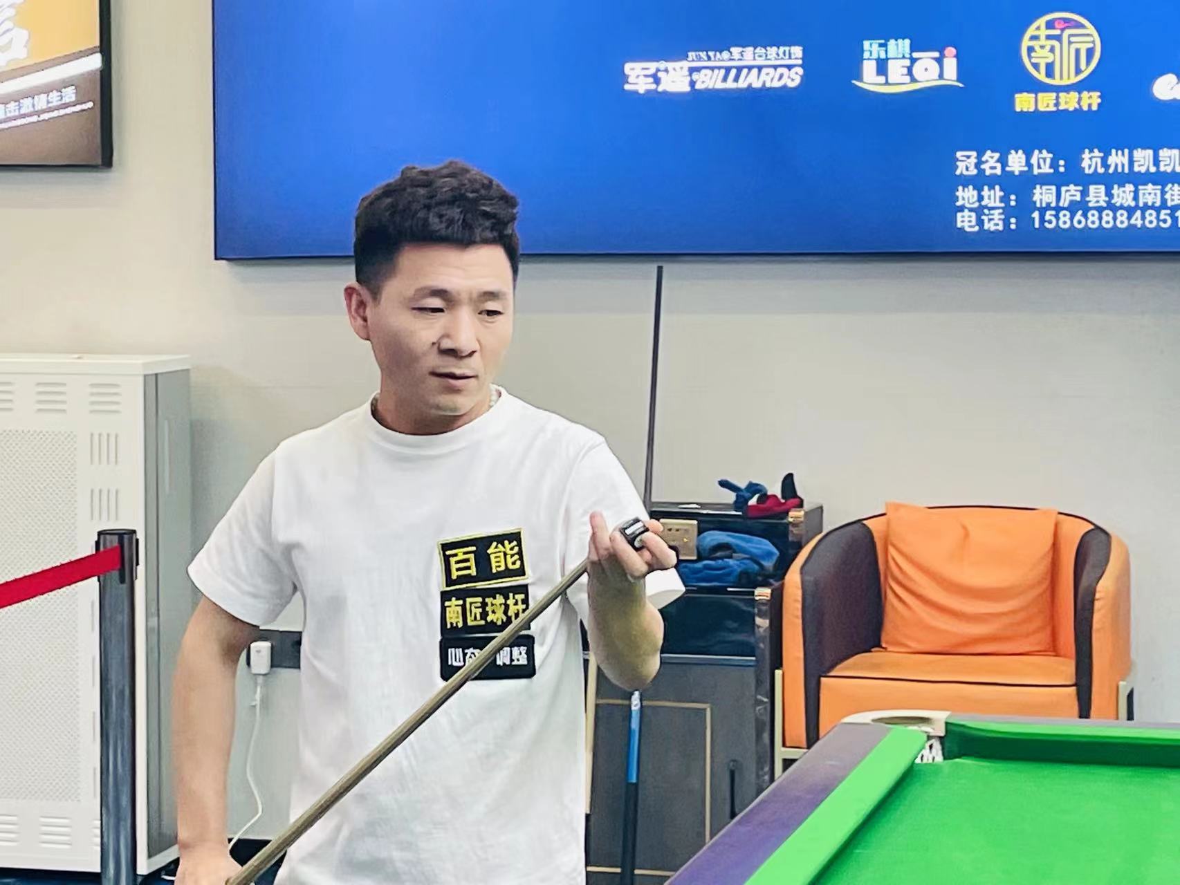 上任何一点 上任何一点