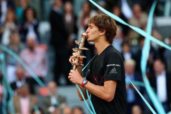 表现值得一 表现值得一