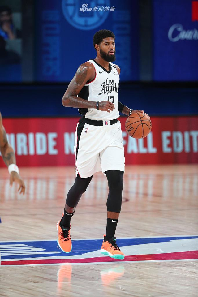 他在关键洞 他在关键洞