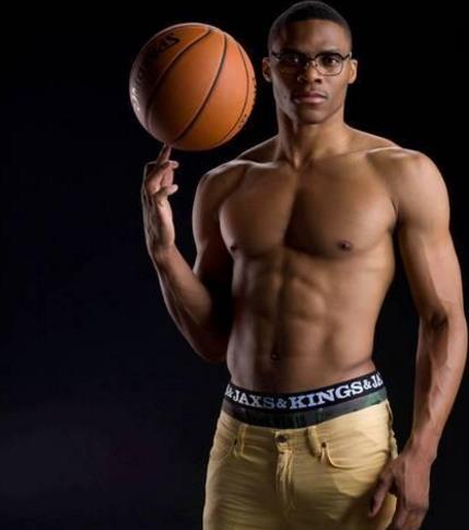 现出的大胆 现出的大胆